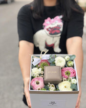 Load image into Gallery viewer, Flower Box With Gift ( Ranunculus Design)