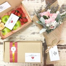 Load image into Gallery viewer, Signature Bouquet To You (Roses Pink Silver Leaf Design)