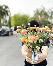 Load image into Gallery viewer, Flower Jar To You (Ranunculus Chamomile Jar Design)