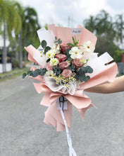 Load image into Gallery viewer, Premium Prestige Bouquet To You (Cappuccino Roses, Chamomile, Butterfly Ranunculus,  Eucalyptus Style Wrap )