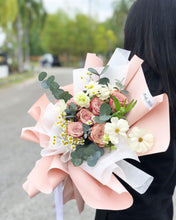 Load image into Gallery viewer, Premium Prestige Bouquet To You (Cappuccino Roses, Chamomile, Butterfly Ranunculus,  Eucalyptus Style Wrap )