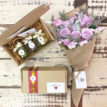 Load image into Gallery viewer, Signature Bouquet To You (Purple Design)