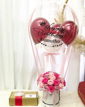 Load image into Gallery viewer, Hot Air Ballon Everlasting Soap Flower Box To You - 33 Roses (Tone of Pink  Design)
