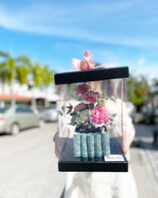 Load image into Gallery viewer, Cake Style Flower Money Box To You (Pink Mixture Flower In Black Box Design)