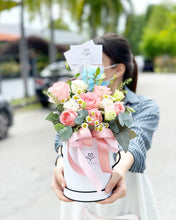 Load image into Gallery viewer, Flower Box To You (Pink White Roses Soft Design)