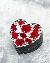 Load image into Gallery viewer, Flower Box To You ( 9 Red Roses Design)