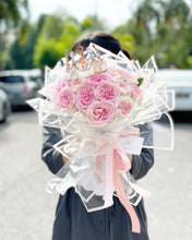 Load image into Gallery viewer, Prestige XL Bouquet To You (Round Ethiopian Pink White 33 Roses)