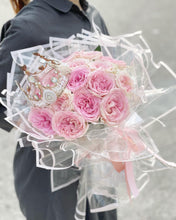 Load image into Gallery viewer, Prestige XL Bouquet To You (Round Ethiopian Pink White 33 Roses)