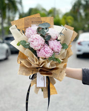 Load image into Gallery viewer, Prestige Bouquet To You (Peonies Style Kraft Wrap To You)