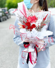 Load image into Gallery viewer, Prestige Wrap Preserved Roses To You (3 Roses & Hydrangea Red Design)