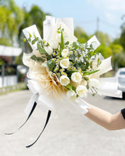 Load image into Gallery viewer, Prestige Bouquet To You (Tulip White, Chamomile & Eucalyptus Style Wrap )