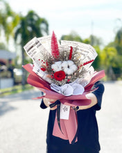 Load image into Gallery viewer, Preserved Flower To You ( 1 Red Rose, Cotton Flower, Casphia, Wheat, Ruscus Design)