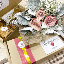 Load image into Gallery viewer, Premium Signature Bouquet To You (Cappuccino Roses Silver Leaf Design)
