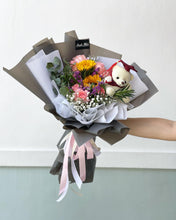 Load image into Gallery viewer, Prestige Wrap To You - Sunflower, Roses, Statice, Bany Breath, Eucalyptus, Bear Grass Erasmus Darwin