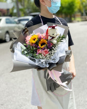 Load image into Gallery viewer, Prestige Wrap To You - Sunflower, Roses, Statice, Bany Breath, Eucalyptus, Bear Grass Erasmus Darwin