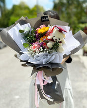 Load image into Gallery viewer, Prestige Wrap To You - Sunflower, Roses, Statice, Bany Breath, Eucalyptus, Bear Grass Erasmus Darwin