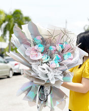 Load image into Gallery viewer, Prestige XXXL Bouquet To You ( Roses Marshmallow Design)