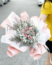 Load image into Gallery viewer, Prestige Bouquet To You (9 Cappuccino Roses with Eucalyptus Design Pink Wrap Design)