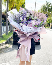 Load image into Gallery viewer, Prestige XXL Bouquet To You (Purple Lover Flowers Design)