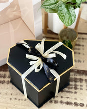 Load image into Gallery viewer, Everlasting Soap Flowers Diamond Box (Gold Champagne Feraro Rocher Giftbox)