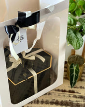 Load image into Gallery viewer, Everlasting Soap Flowers Diamond Box (Gold Champagne Feraro Rocher Giftbox)