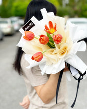 Load image into Gallery viewer, Prestige Bouquet To You (Tulip Orange Series-5 Stalks Style Wrap Design)