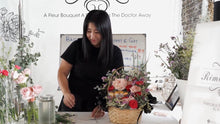 Load image into Gallery viewer, Flower Basket With Gift Floral Making
