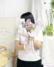 Load image into Gallery viewer, Premium Prestige Bouquet To You (Roses Purple Design)( Standard Size)