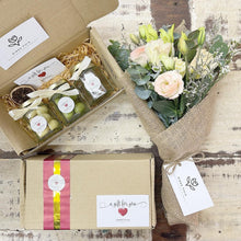Load image into Gallery viewer, Signature Bouquet To You (Eustoma Champagne Design)