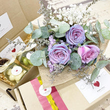 Load image into Gallery viewer, Premium Signature Bouquet To You (Cinderella Roses Eucalyptus Design)