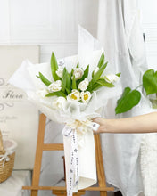 Load image into Gallery viewer, Prestige Bouquet To You (Tulip White Series White Wrap)
