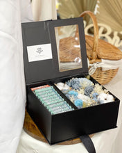 Load image into Gallery viewer, Flower Gift Cash Box To You (Blue Theme Design)