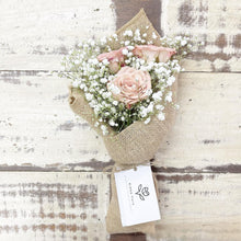 Load image into Gallery viewer, Premium Signature Bouquet To You (Cappuccino Roses Baby Breath Design)