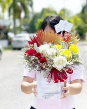 Load image into Gallery viewer, Flower Box To You (Ombre Red White Yellow Roses Design)
