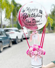 Load image into Gallery viewer, Hot Air Ballon Everlasting Soap Flower Box To You - 33 Roses (Tone of Pink Design)