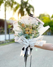 Load image into Gallery viewer, Premium Bouquet To You (Toffee Roses Design)