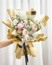 Load image into Gallery viewer, Prestige Bouquet To You (Peonies Roses Style Kraft Wrap To You)