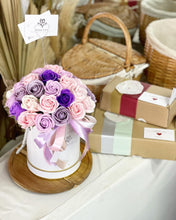 Load image into Gallery viewer, Everlasting Soap Flower Box To You - 33 Roses (Purple Design)