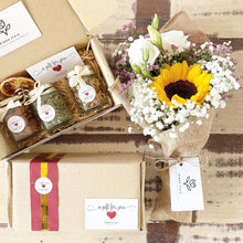 Load image into Gallery viewer, Signature Bouquet To You@Sunflower Design