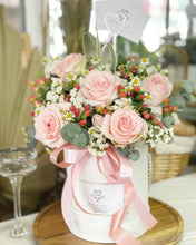 Load image into Gallery viewer, Flower Box To You (Pink Berry Flower Design)