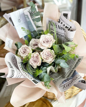 Load image into Gallery viewer, Premium Bouquet To You (Westminster Abbey Roses Style Loose Wrap Design)