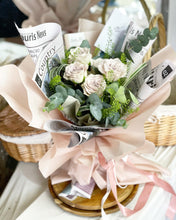 Load image into Gallery viewer, Premium Bouquet To You (Westminster Abbey Roses Style Loose Wrap Design)