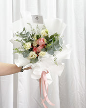 Load image into Gallery viewer, Prestige Wrap Bouquet : Roses, Berry, Pandanus, Eucalyptus, Thalapsi