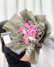 Load image into Gallery viewer, Prestige Bouquet To You (Cherry Pink Roses Chamomile Greyish Wrap Bouquet To You)