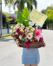 Load image into Gallery viewer, Extravagant Fruit Flower Basket To You (Purple Pink Color Design )