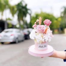 Load image into Gallery viewer, Special Edition Preserved Flower Box To You