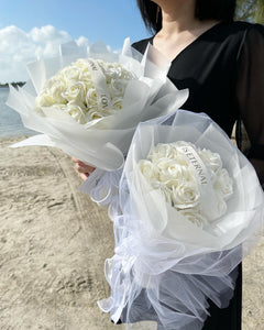 V2 Classical White Everlasting Soap Flower Bouquet To You