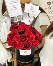 Load image into Gallery viewer, Everlasting Soap Flower Box To You - 33 Roses (Red Design)
