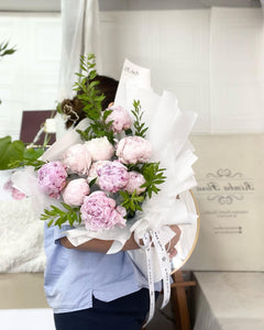 Prestige Bouquet To You (Peonies Style Wrap To You)