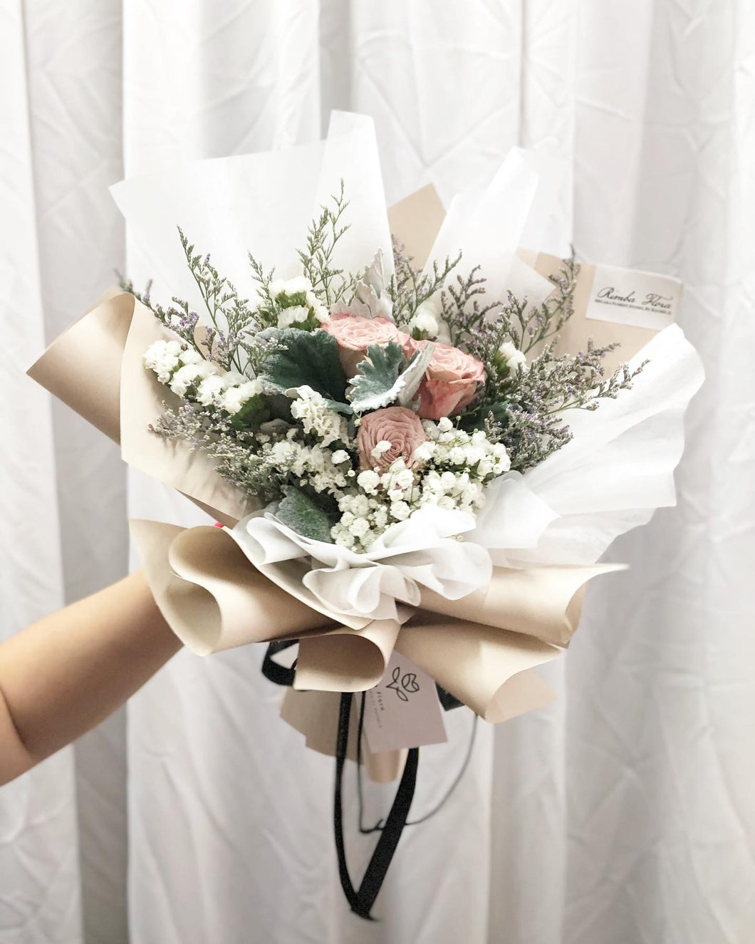 Prestige Bouquet To You (Cappuccino Roses & Eucalyptus 3 Stalks Style Wrap )